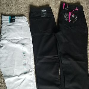 Bundle of 3 pair Vera Wang & style & company